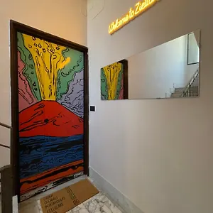 Apartment Ziettas Pop House, Naples